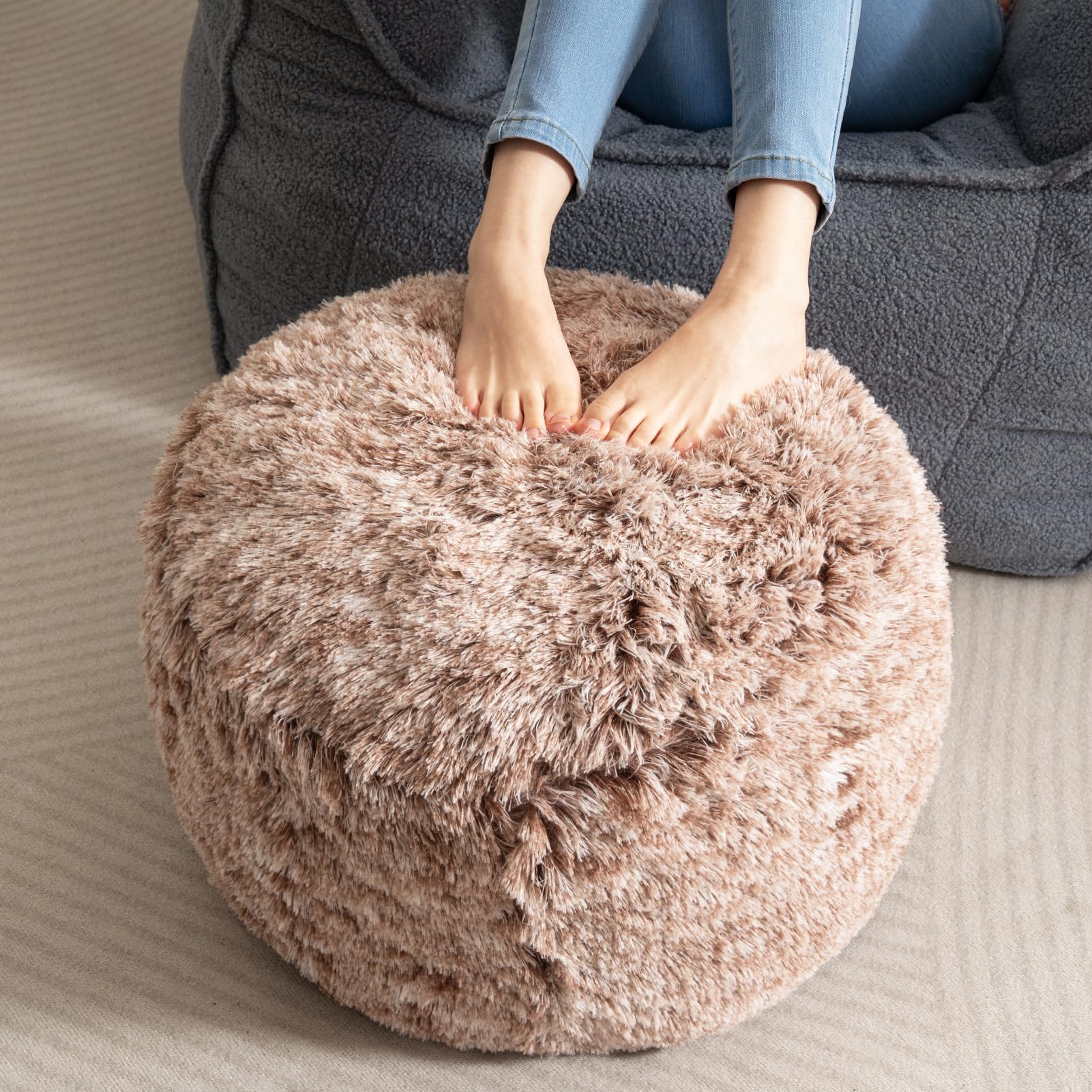 MAXYOYO Round Stuffed Pouf Ottoman, Long Faux Fur Poufs with Foam Chunk Filling, Snow Coffee