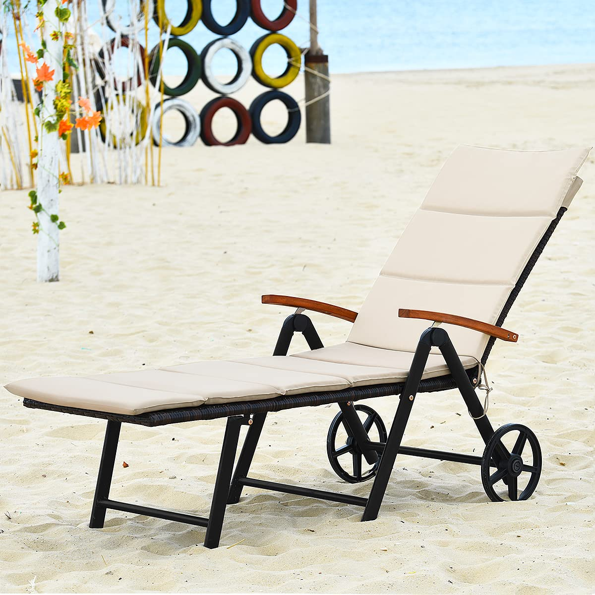 Tangkula Foldable Outdoor Chaise Lounger