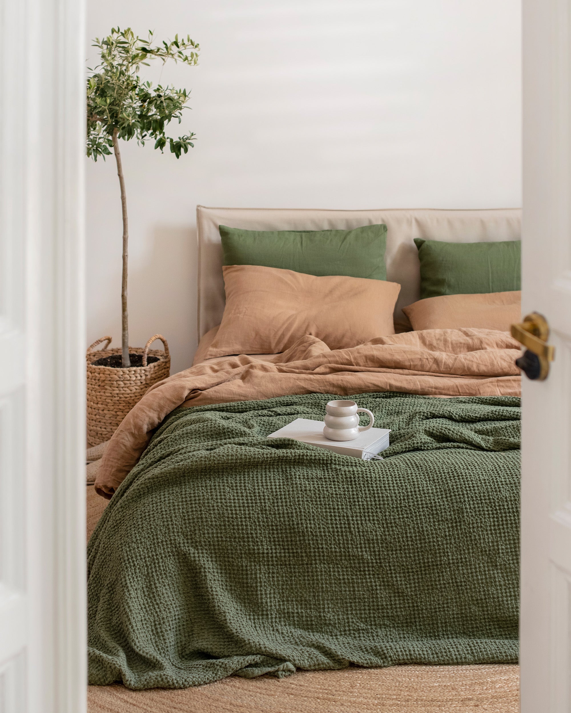 Latte linen pillowcase