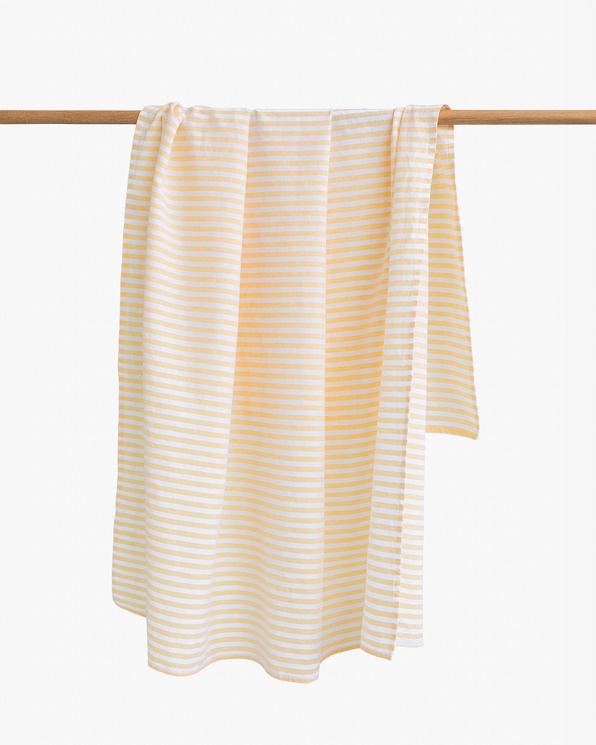 Linen beach towel in Striped yellow