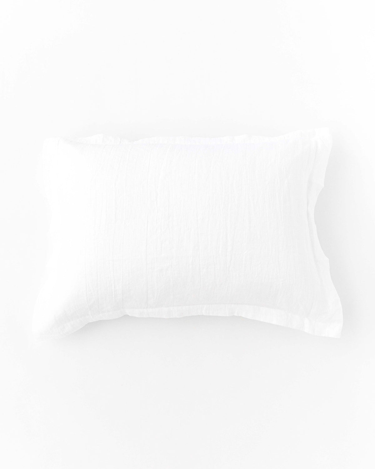 Linen pillow sham in White