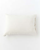 Linen pillowcase with buttons in White