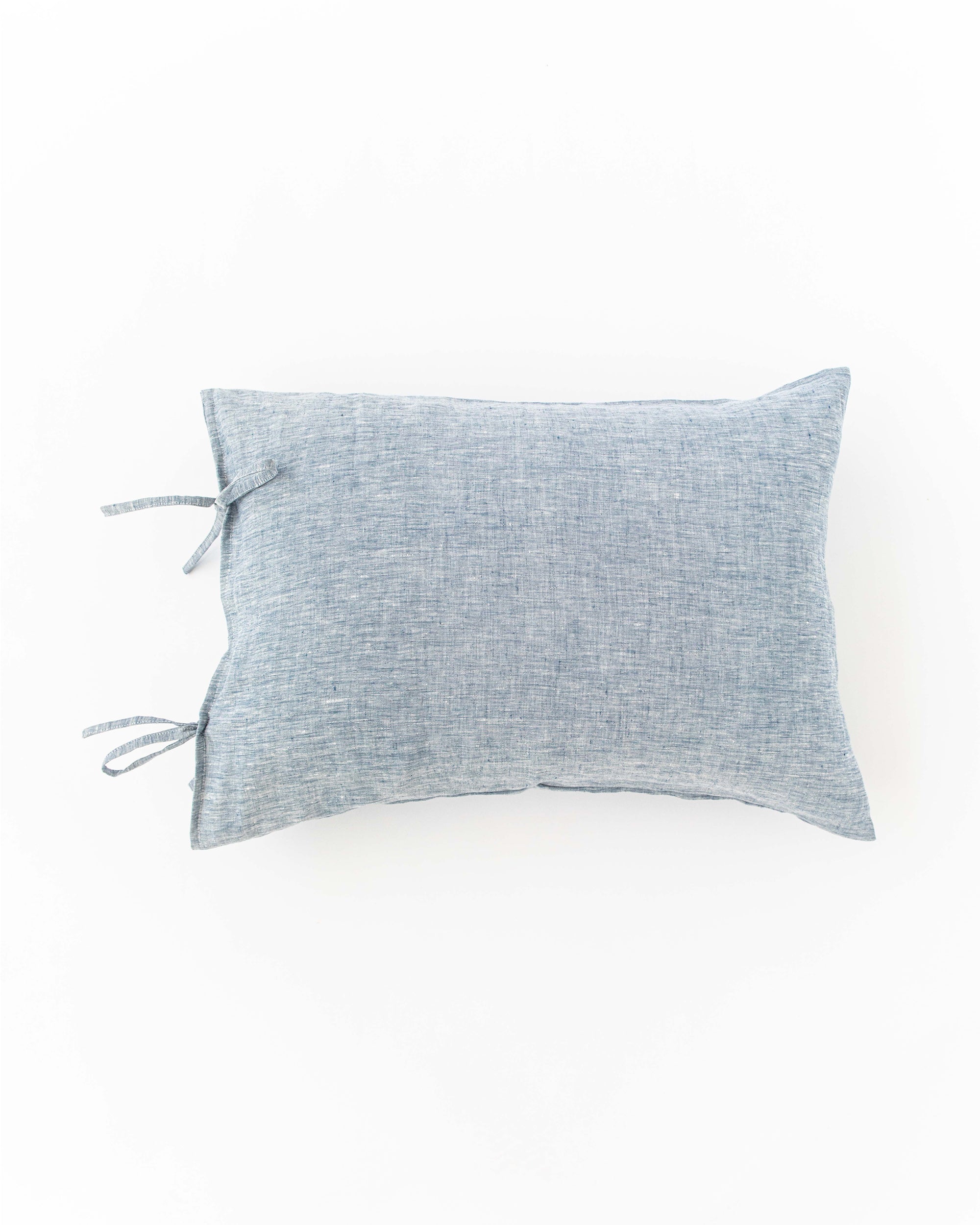 Linen pillowcase with ties in Blue melange