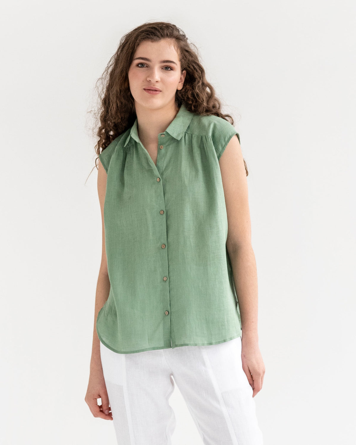 Lightweight linen shirt SEDONA in matcha green