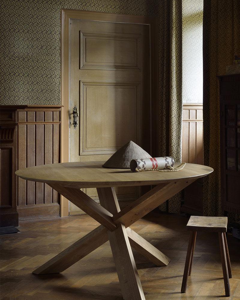 Circle Dining Table