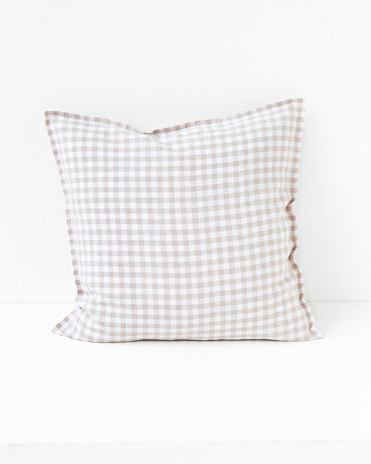 Pillow cover with buttons in Natural gingham