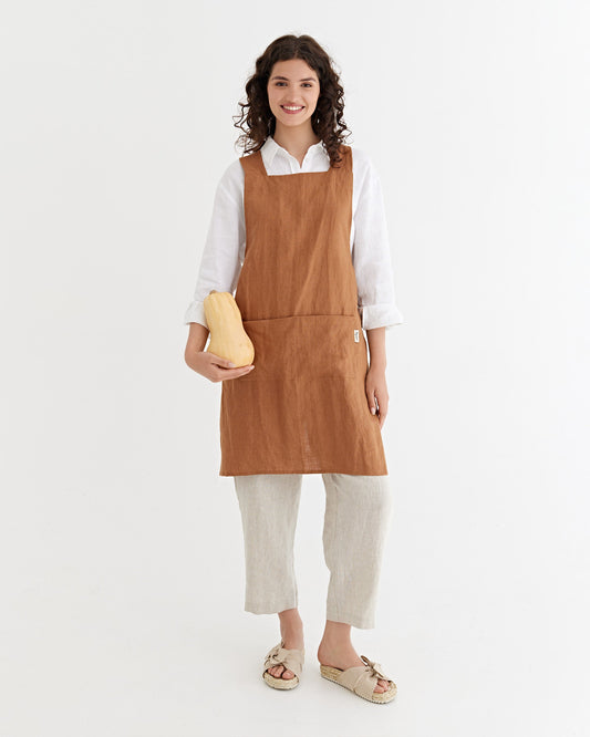 Pinafore cross-back linen apron in Cinnamon