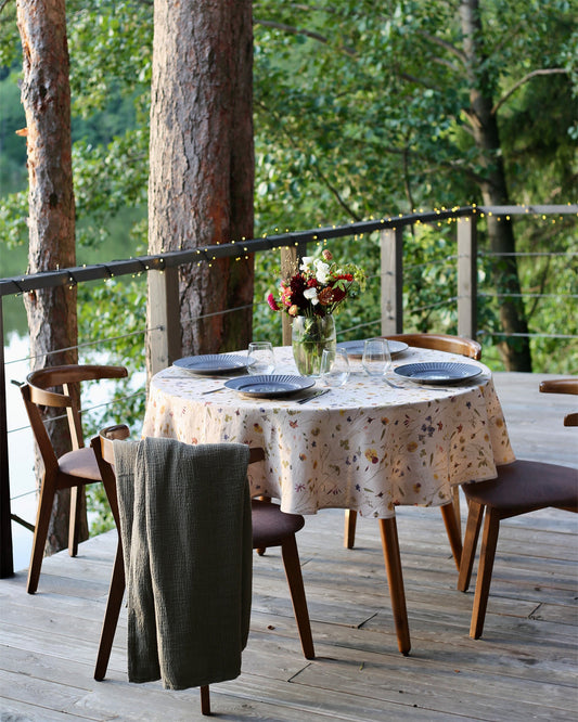 Round linen tablecloth in Botanical print