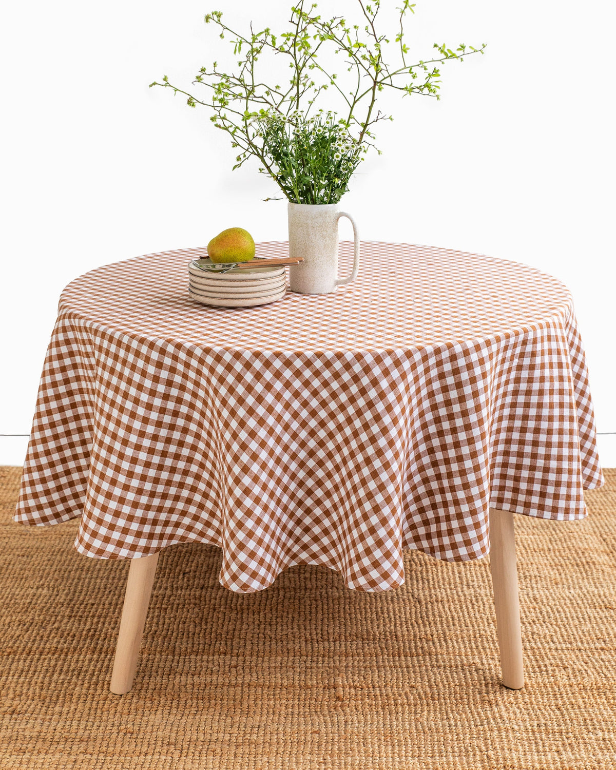 Round linen tablecloth in Cinnamon gingham