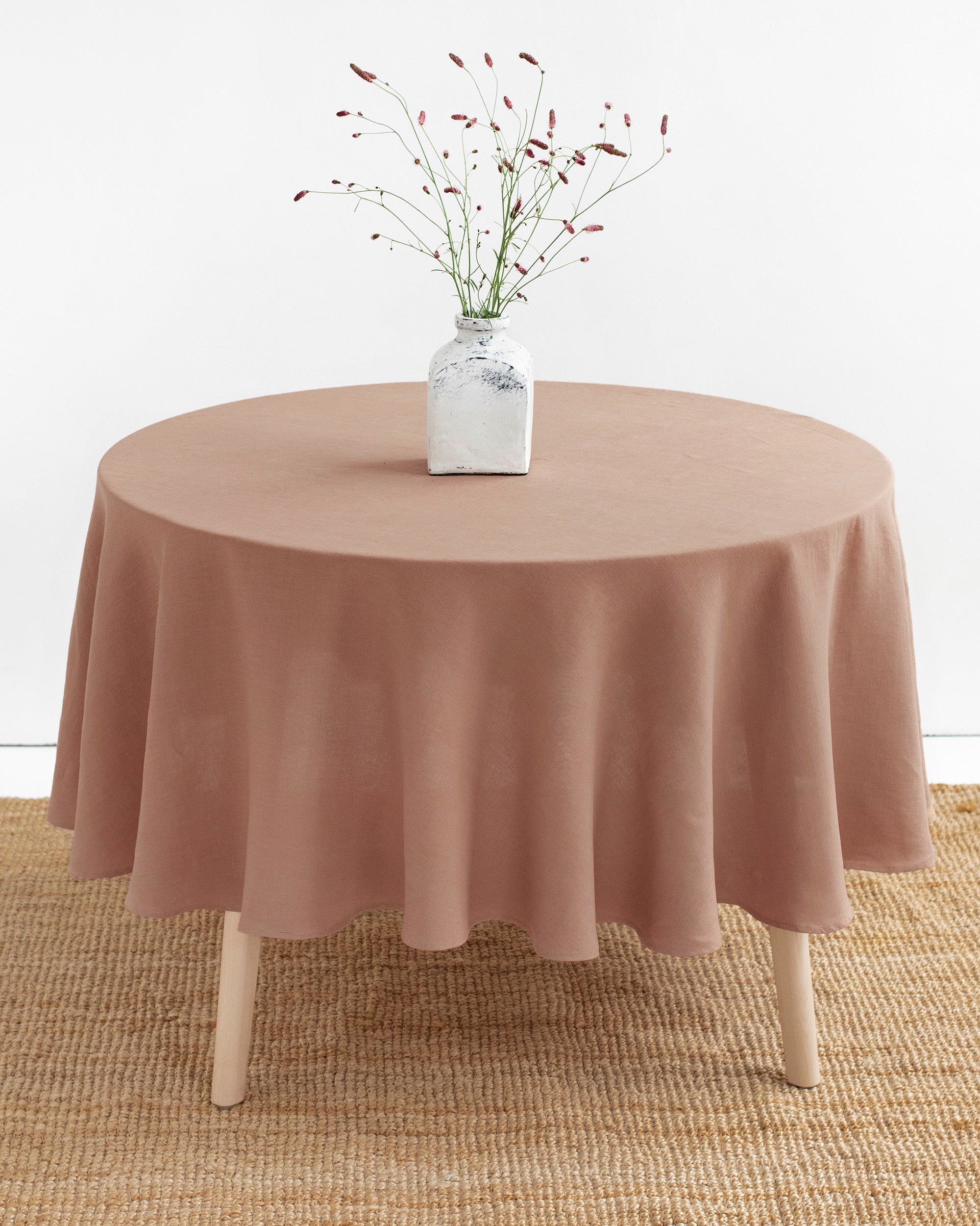 Round linen tablecloth in Coral clay