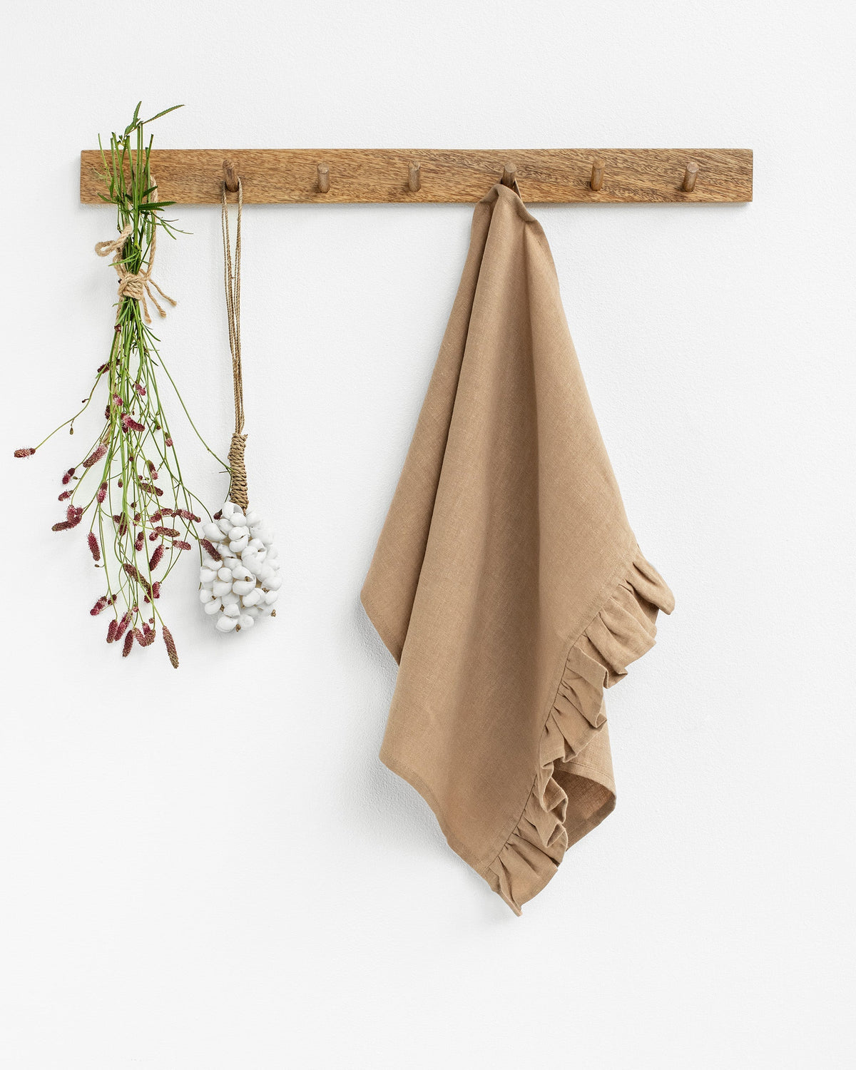 Ruffle trim linen tea towel in Latte