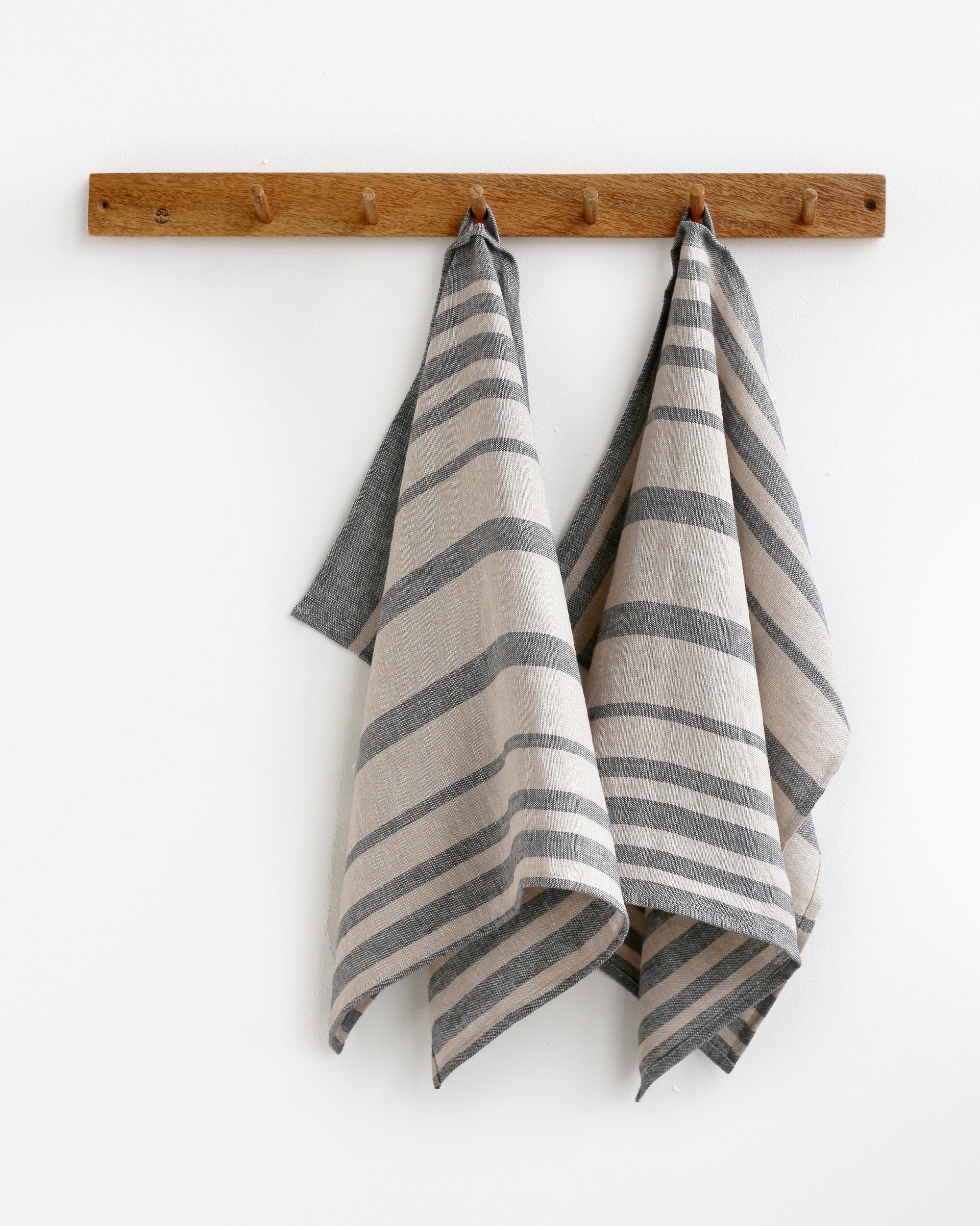 Linen tea towel in Charcoal gray stripes (Set of 2)